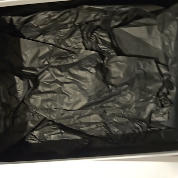 GIVENCHY WHITE SNEAKERS - Picture 12 of 13